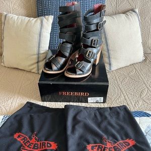 BNIB Freebird “Bond” shoes, size 9